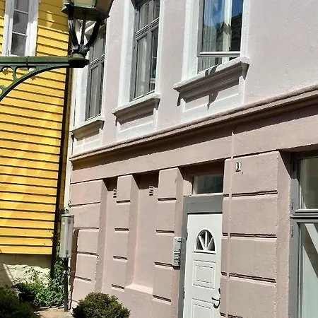 Knøsesmauet * Bergen